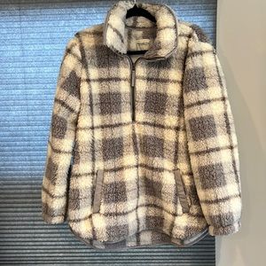 Abercrombie Fuzzy Pullover